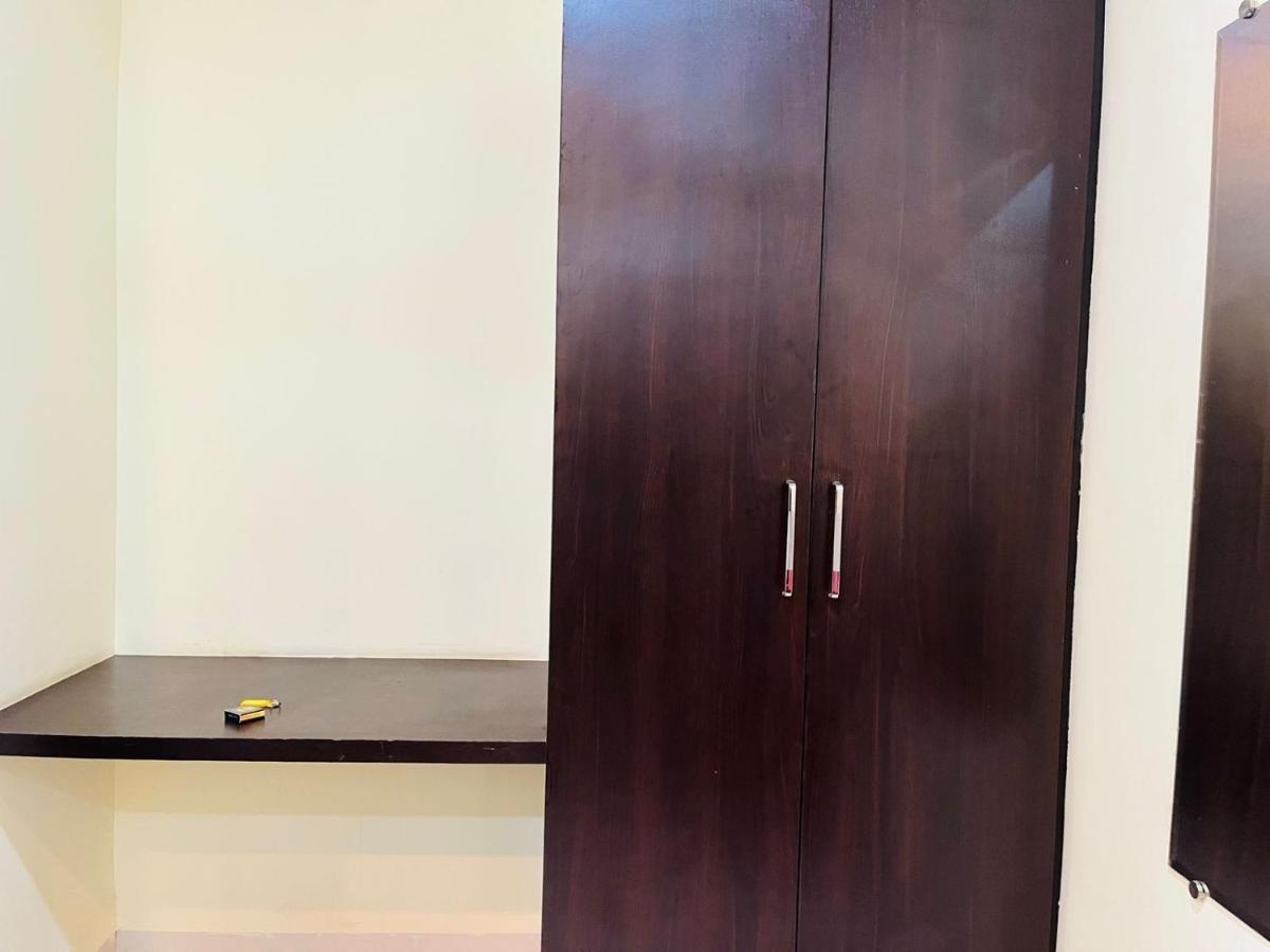 Jmc Hotel Lavish Akolia Bagian luar foto